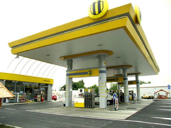 Tankovali sme trinásty najdrahší benzín s daňou v EÚ 